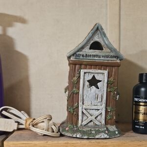 Outhouse Light